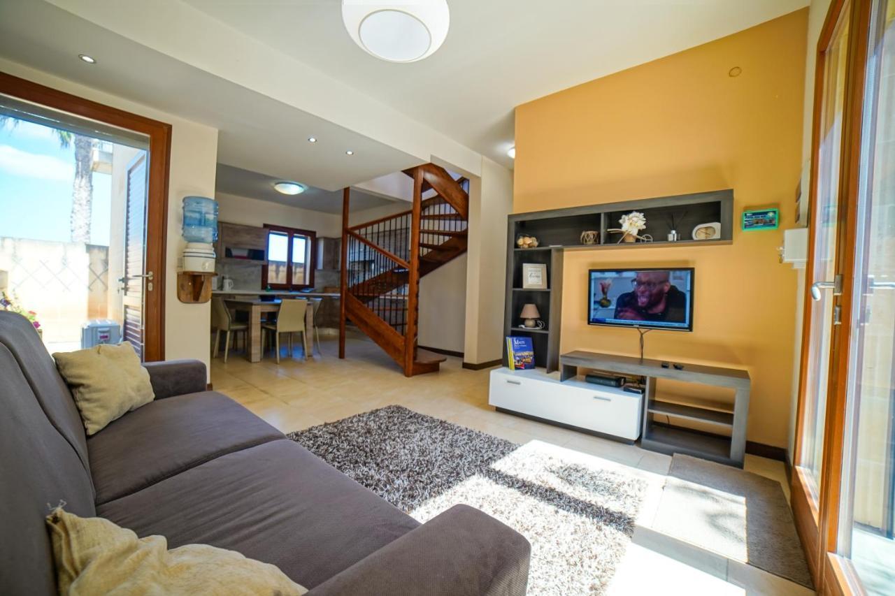 Getawaynpetto Private Duplex Maisonette With Jacuzzi Hot Tub Mgarr Экстерьер фото