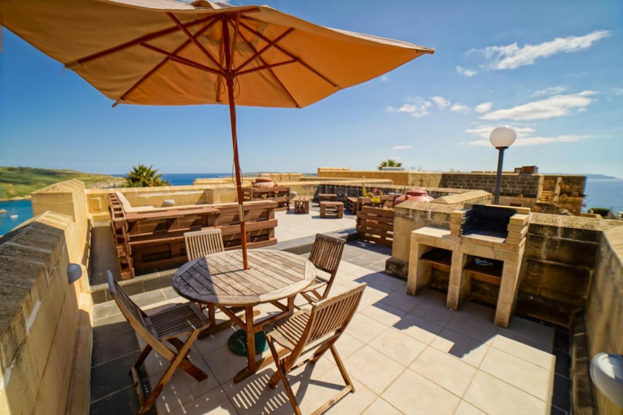 Getawaynpetto Private Duplex Maisonette With Jacuzzi Hot Tub Mgarr Экстерьер фото